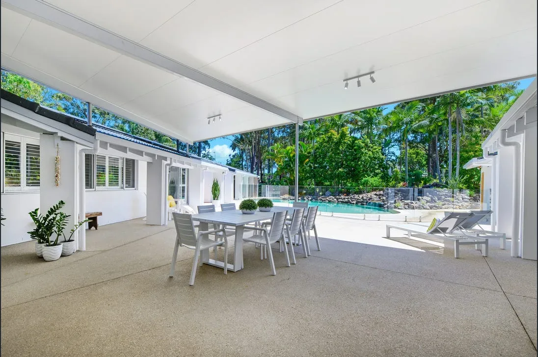 Concrete patio finished for outdoor entertaining